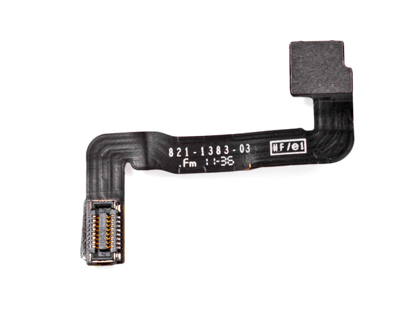 31-iPhone-4S-plume-front camera.jpg 31-iPhone-4S-plume-front camera.jpg
